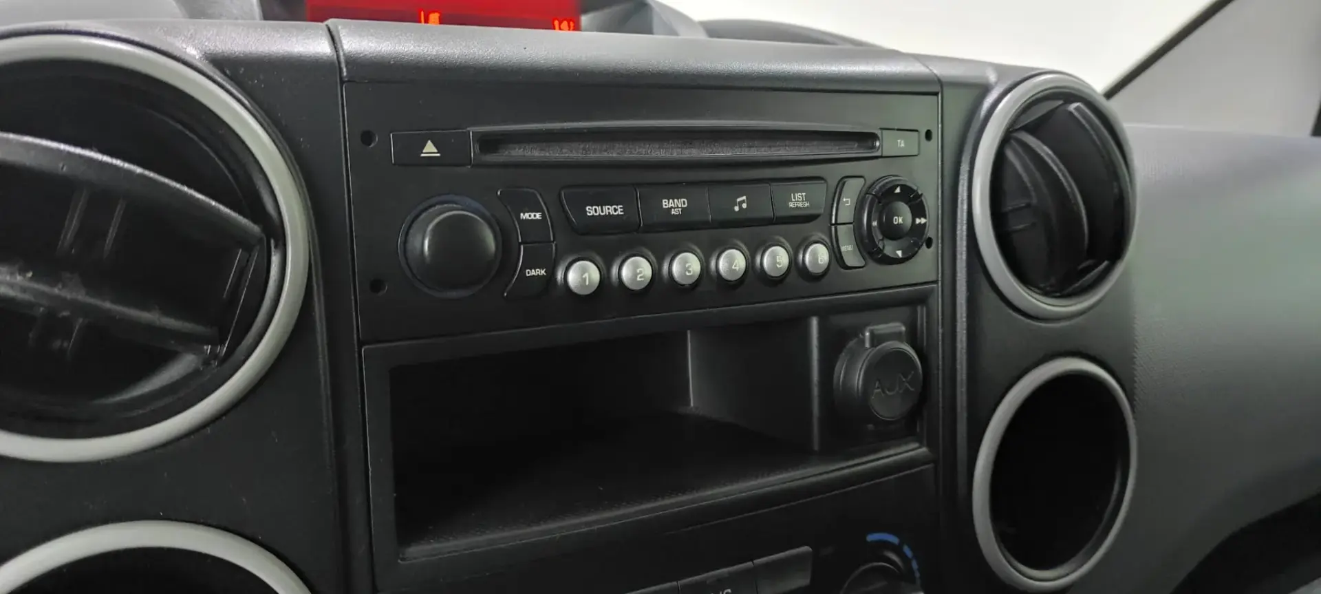 Peugeot Partner 1.6 BlueHDi L1 Pro 3L 32