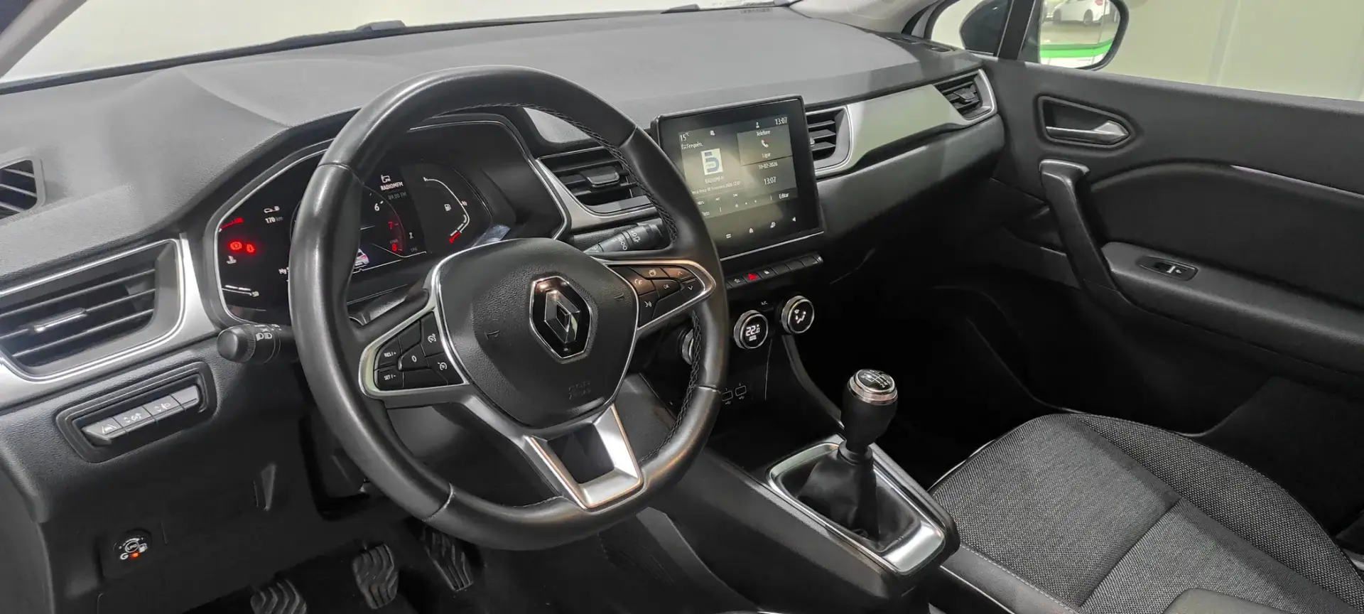 Renault Captur 1.0 TCe Intens Bi-Fuel 5