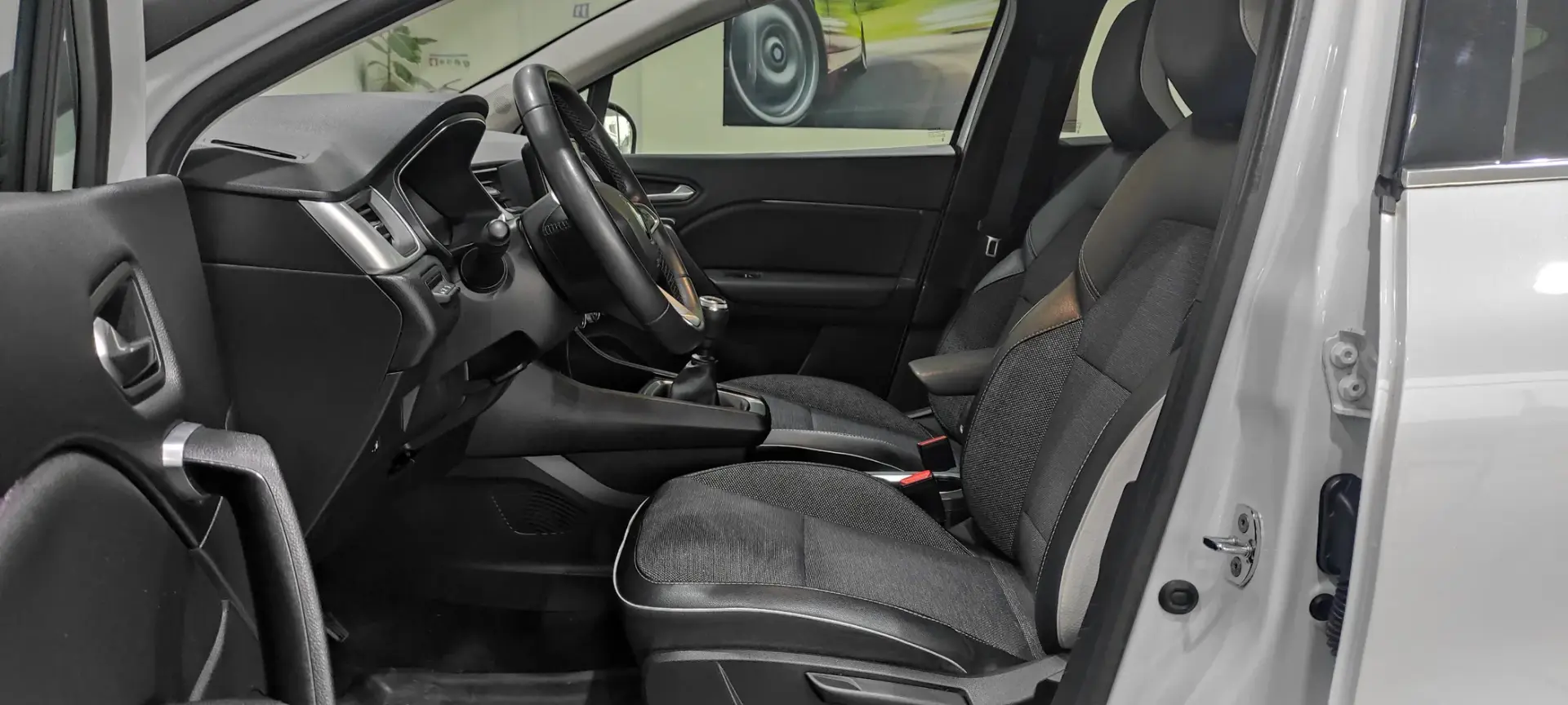 Renault Captur 1.0 TCe Intens Bi-Fuel 15