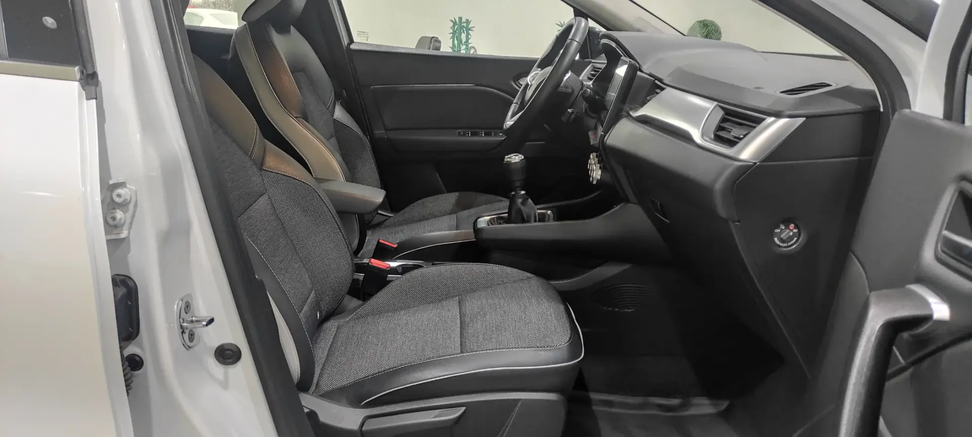 Renault Captur 1.0 TCe Intens Bi-Fuel 21