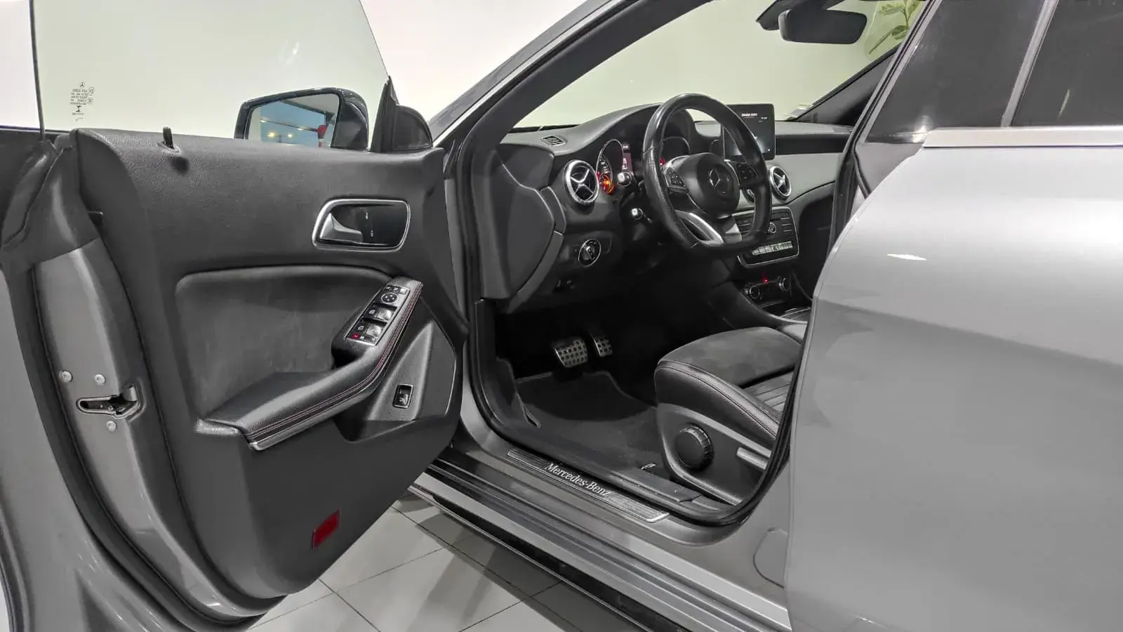 Mercedes-Benz CLA 200 d AMG Line Aut. 15