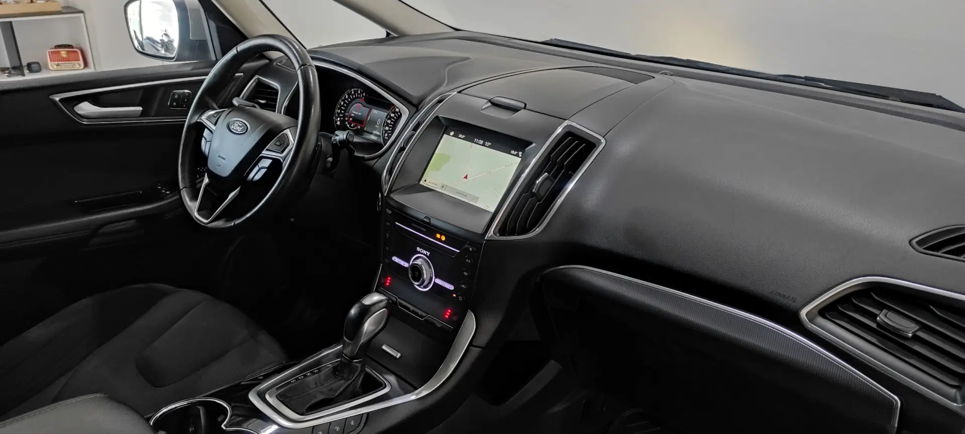 Ford S-Max 2.0 TDCi Titanium Powershift 28