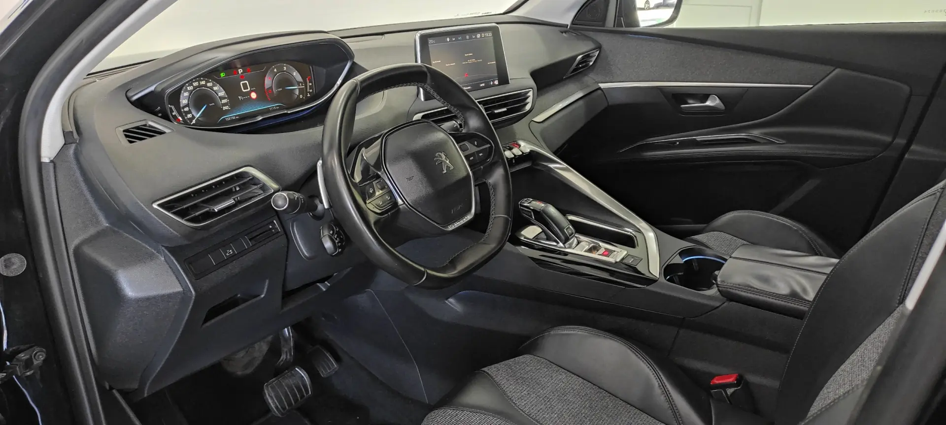 Peugeot 3008 1.6 BlueHDi GT Line EAT6 16