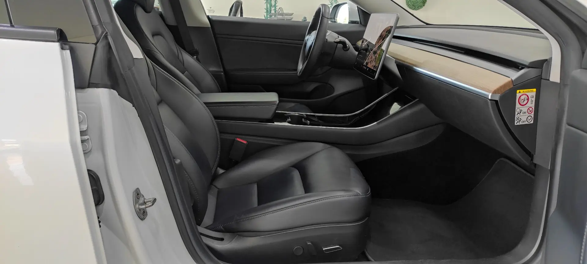 Tesla Model 3 Long Range AWD Dual Motor 23