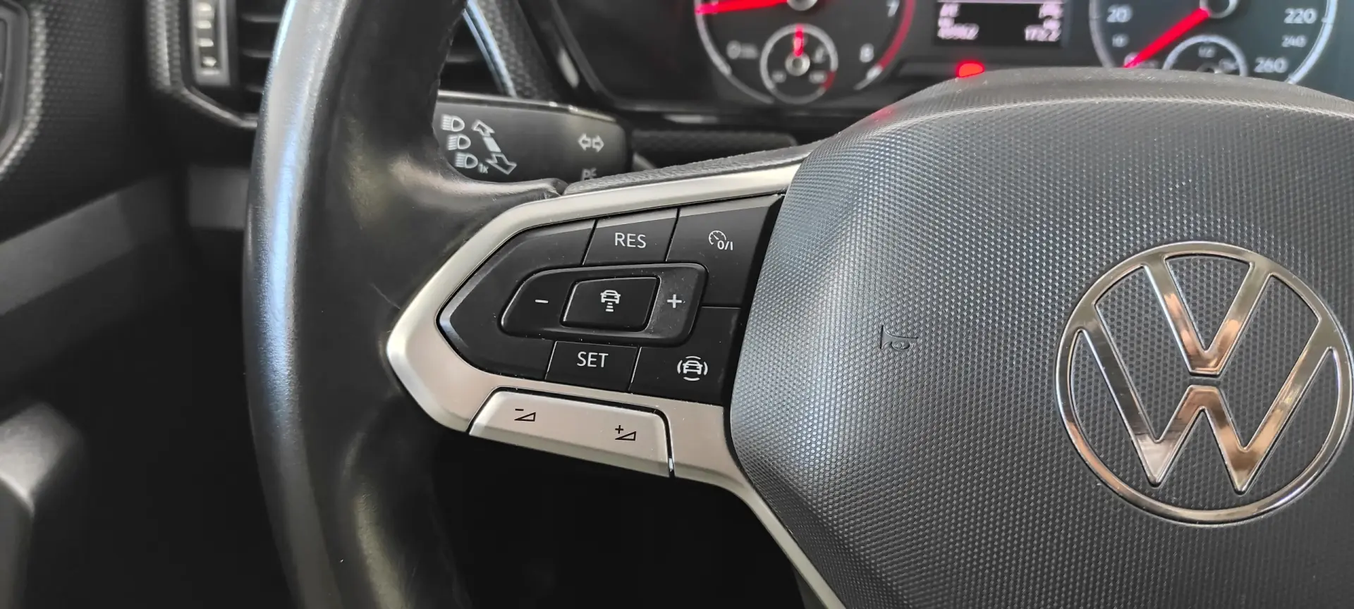 Volkswagen T-Cross 1.0 TSI Urban 30