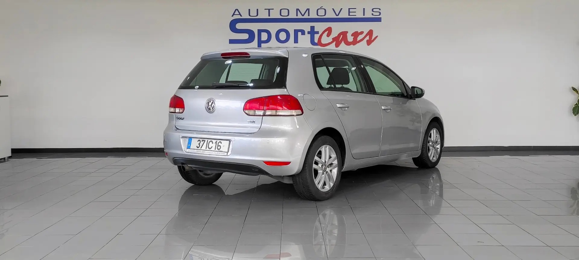Volkswagen Golf 1.6 TDi Confortline 33