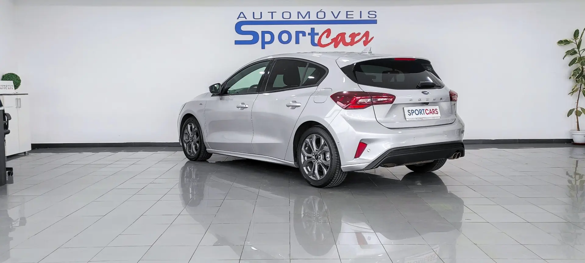 Ford Focus 1.0 EcoBoost MHEV ST-Line 14