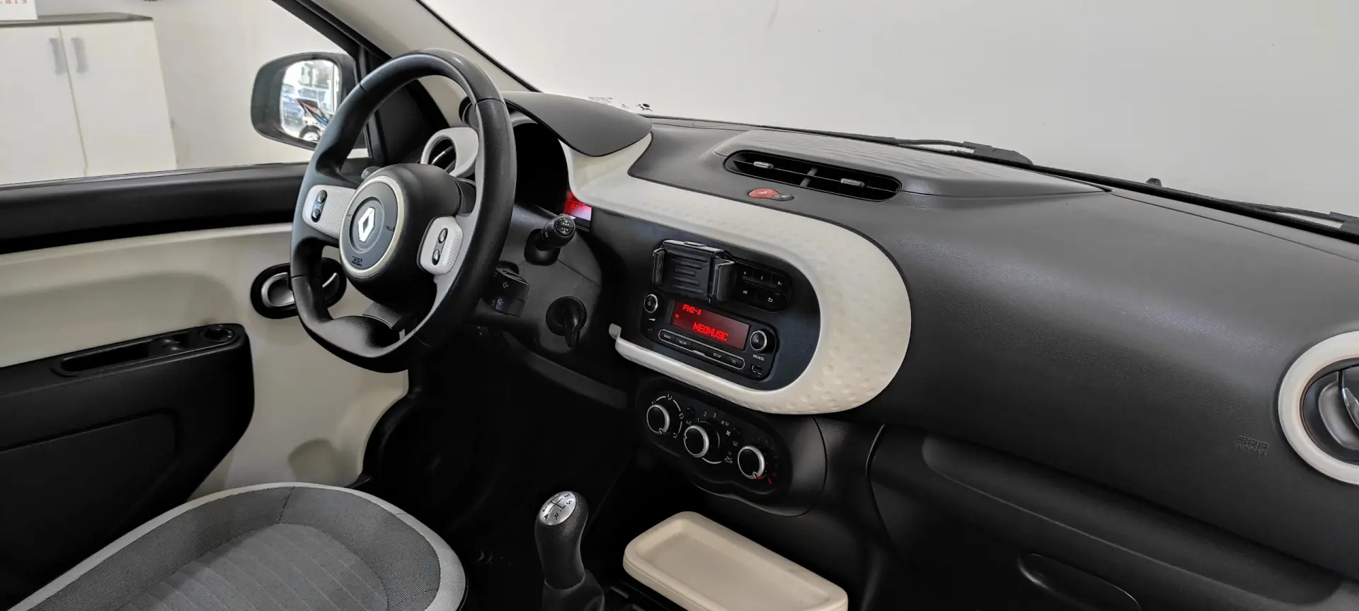 Renault Twingo 19