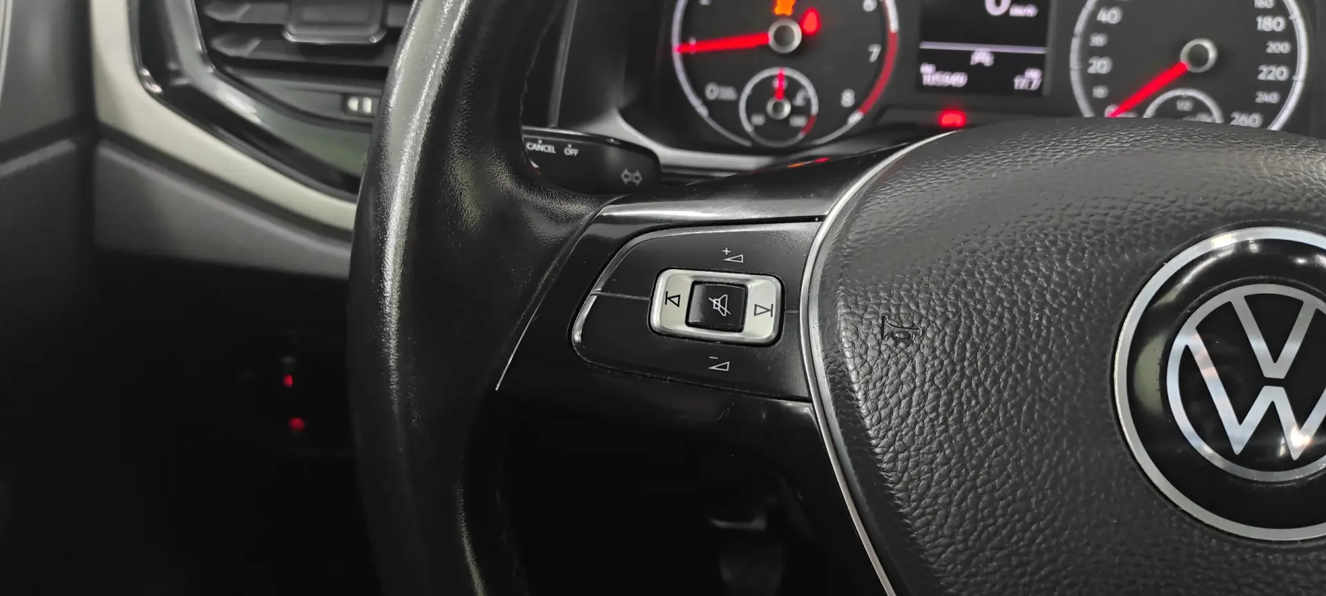 Volkswagen Polo 1.0 TSI Comfortline 35