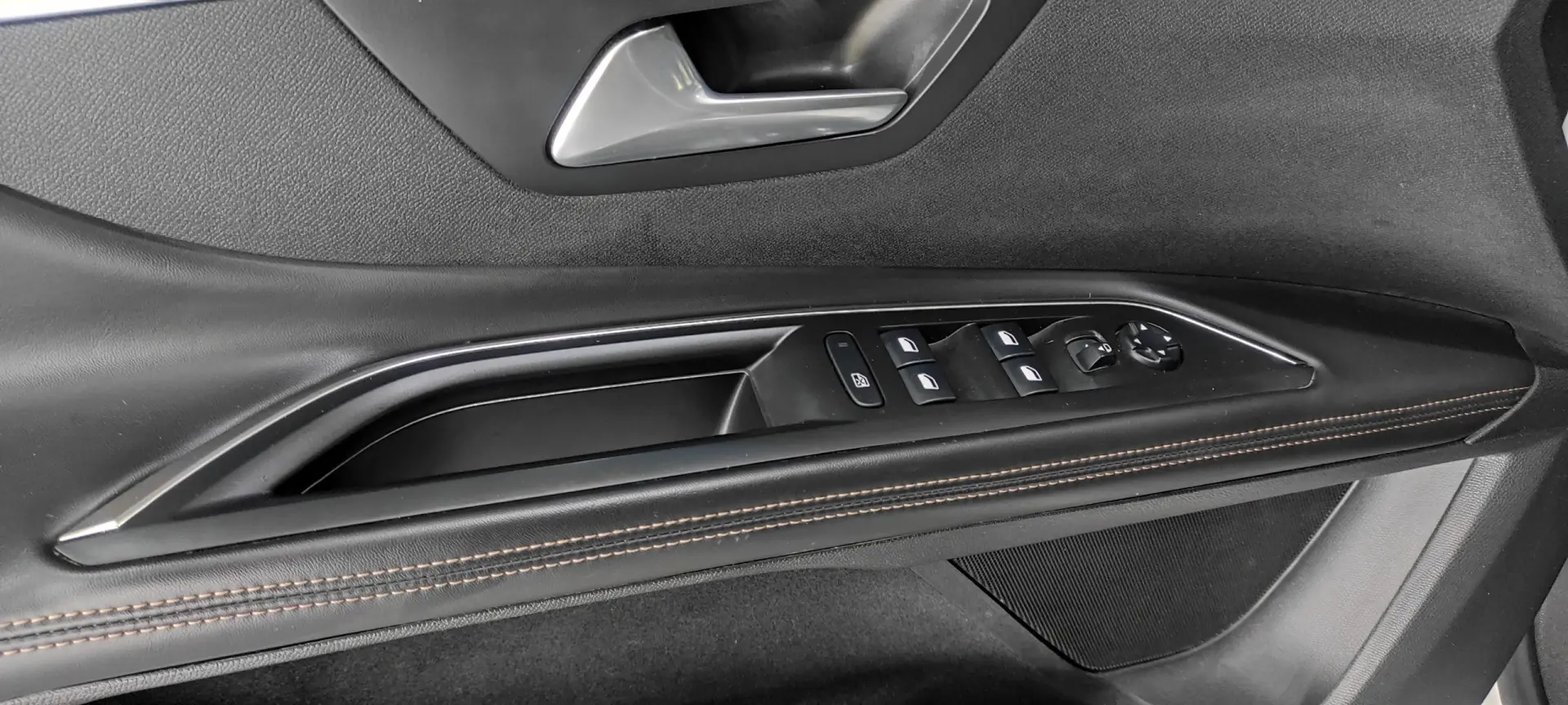 Peugeot 5008 2.0 BlueHDi GT EAT8 32