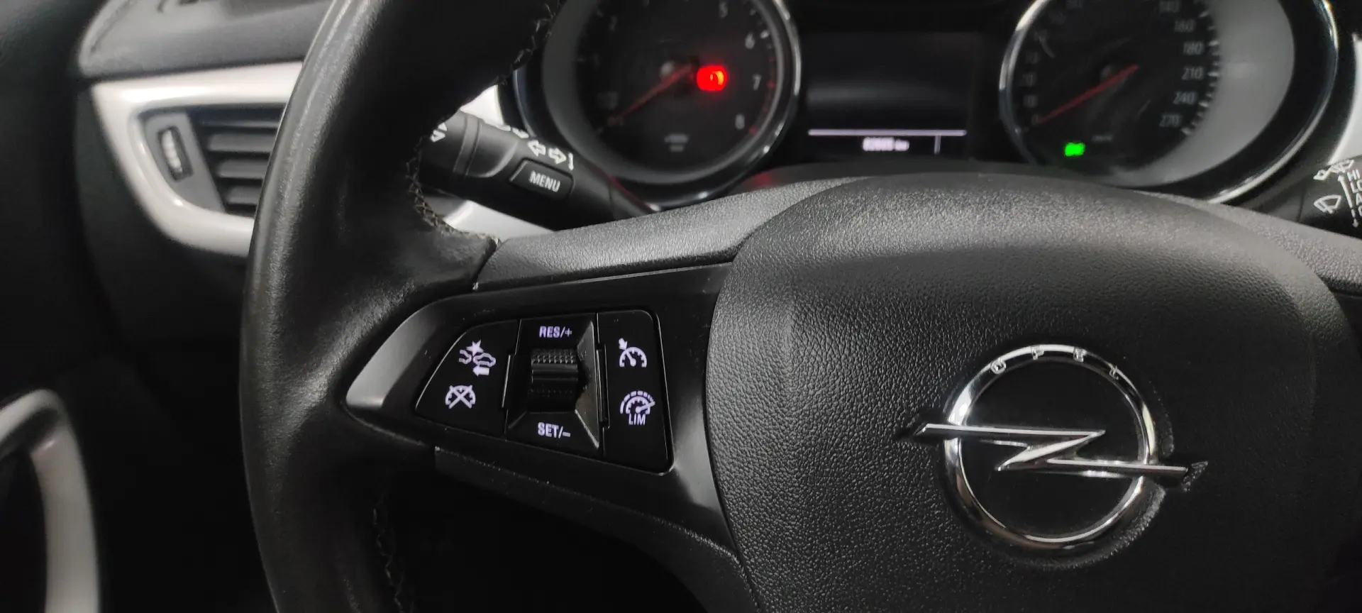 Opel Astra 1.2 Turbo 31