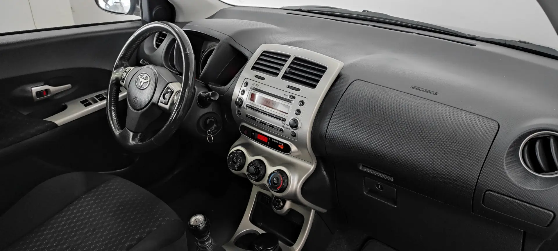 Toyota Urban Cruiser Outro 23