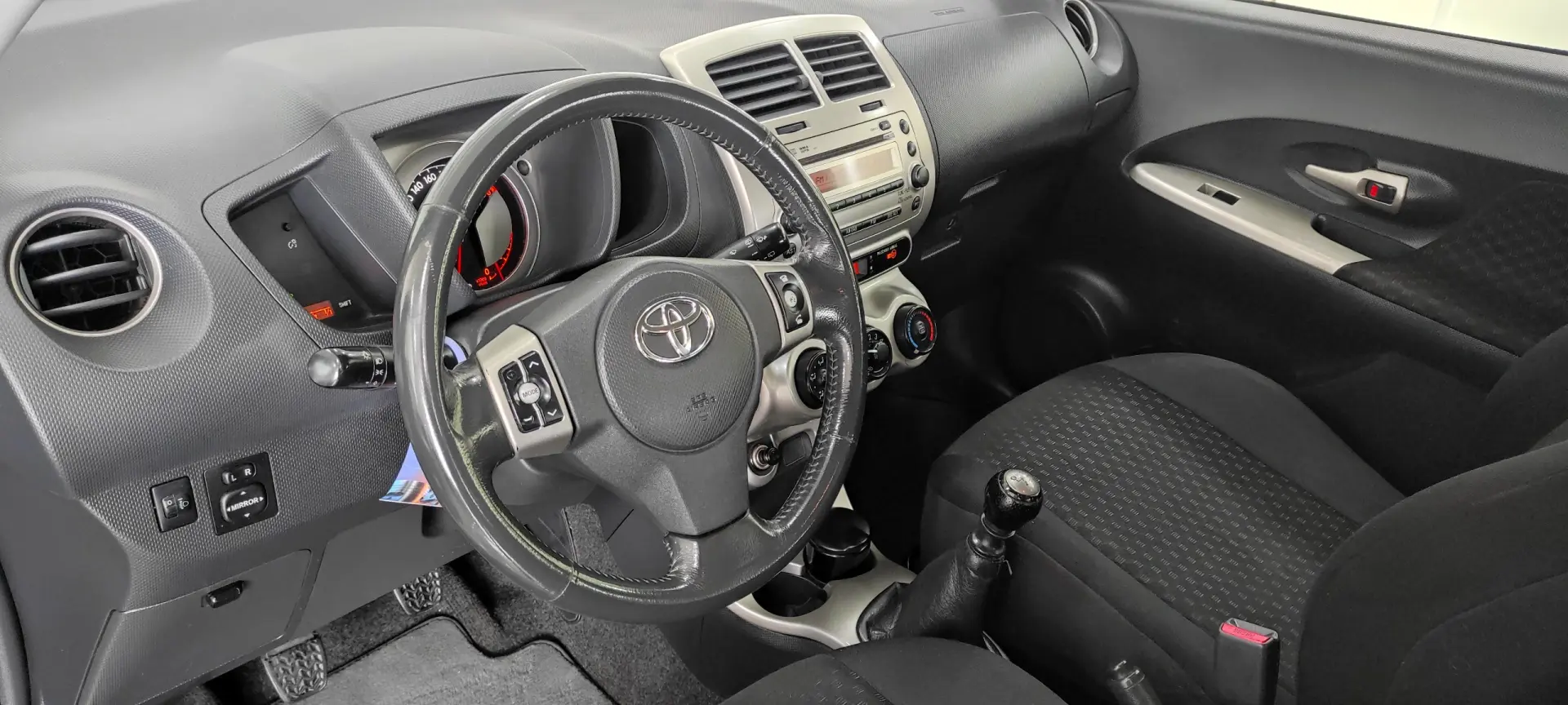 Toyota Urban Cruiser Outro 5