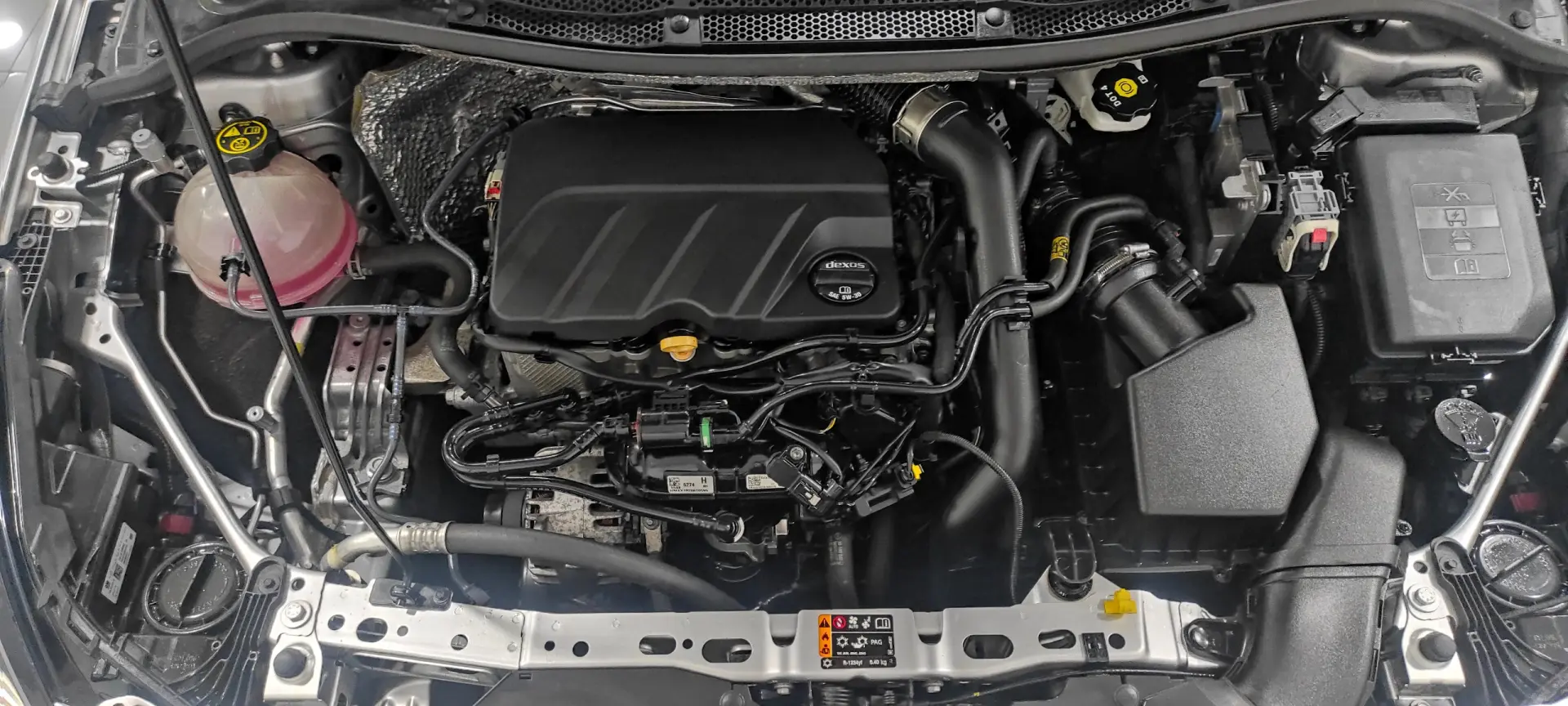 Opel Astra 1.2 Turbo 36