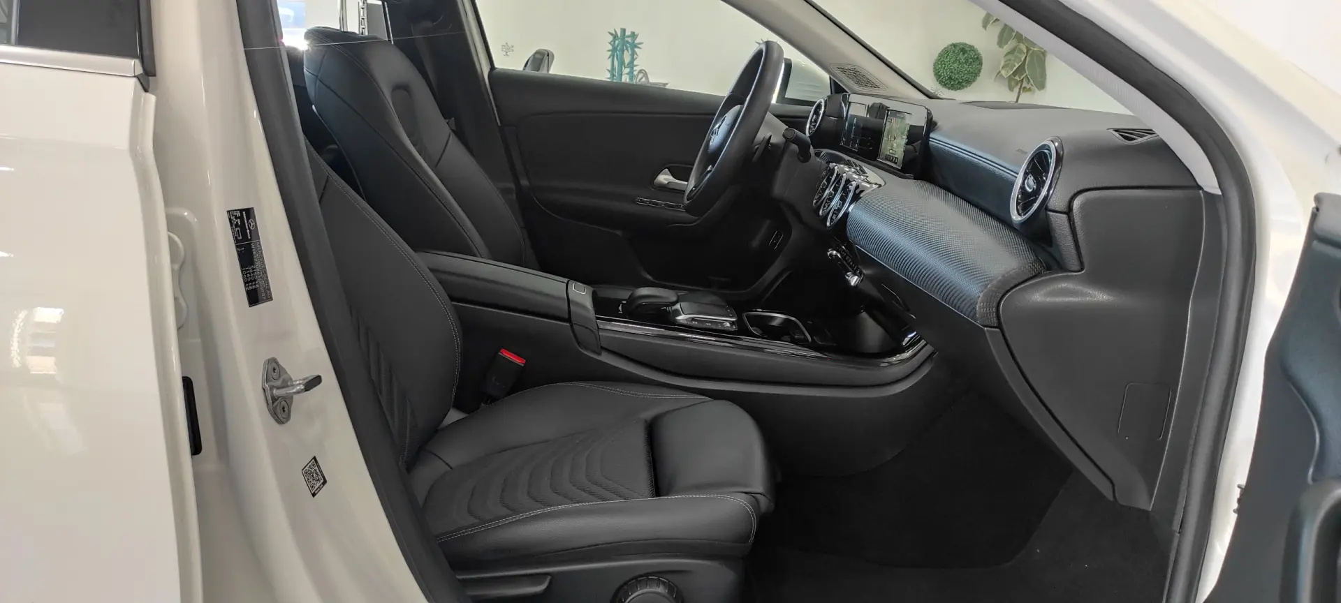Mercedes-Benz A 250 A 250e 23