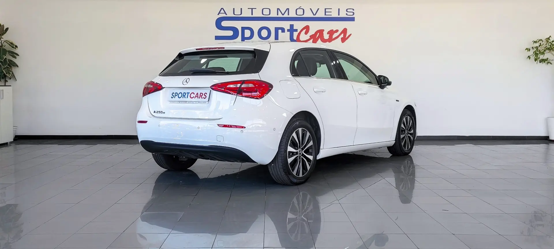 Mercedes-Benz A 250 A 250e 2