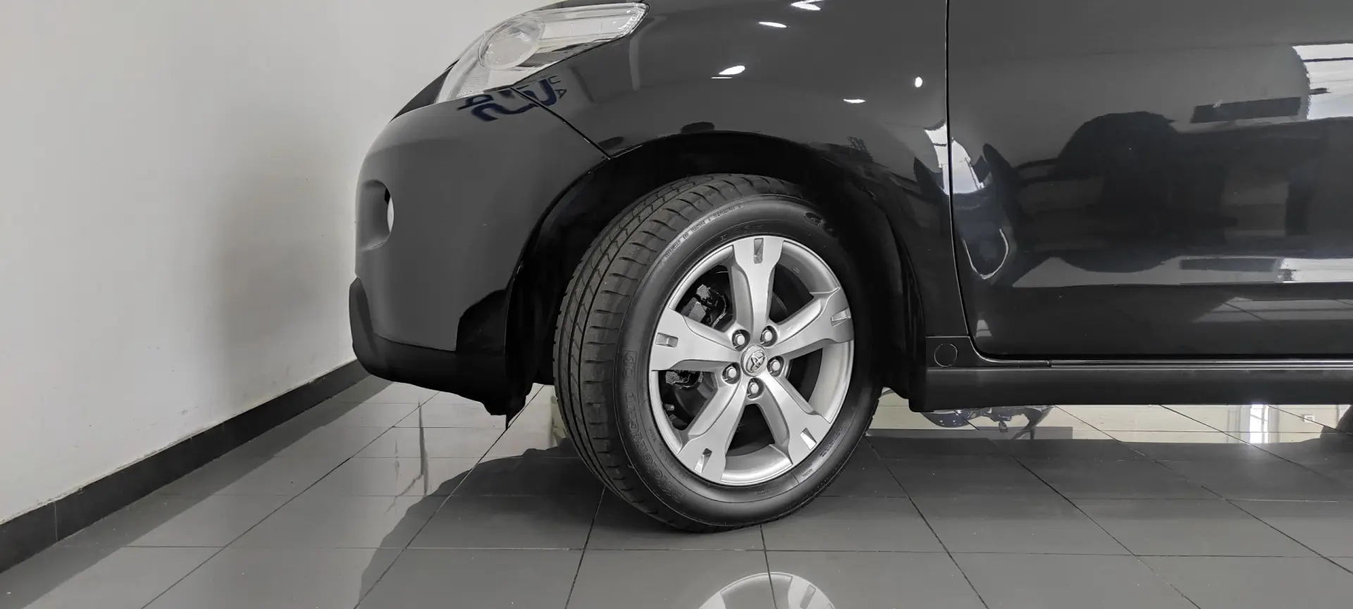 Toyota Urban Cruiser Outro 10