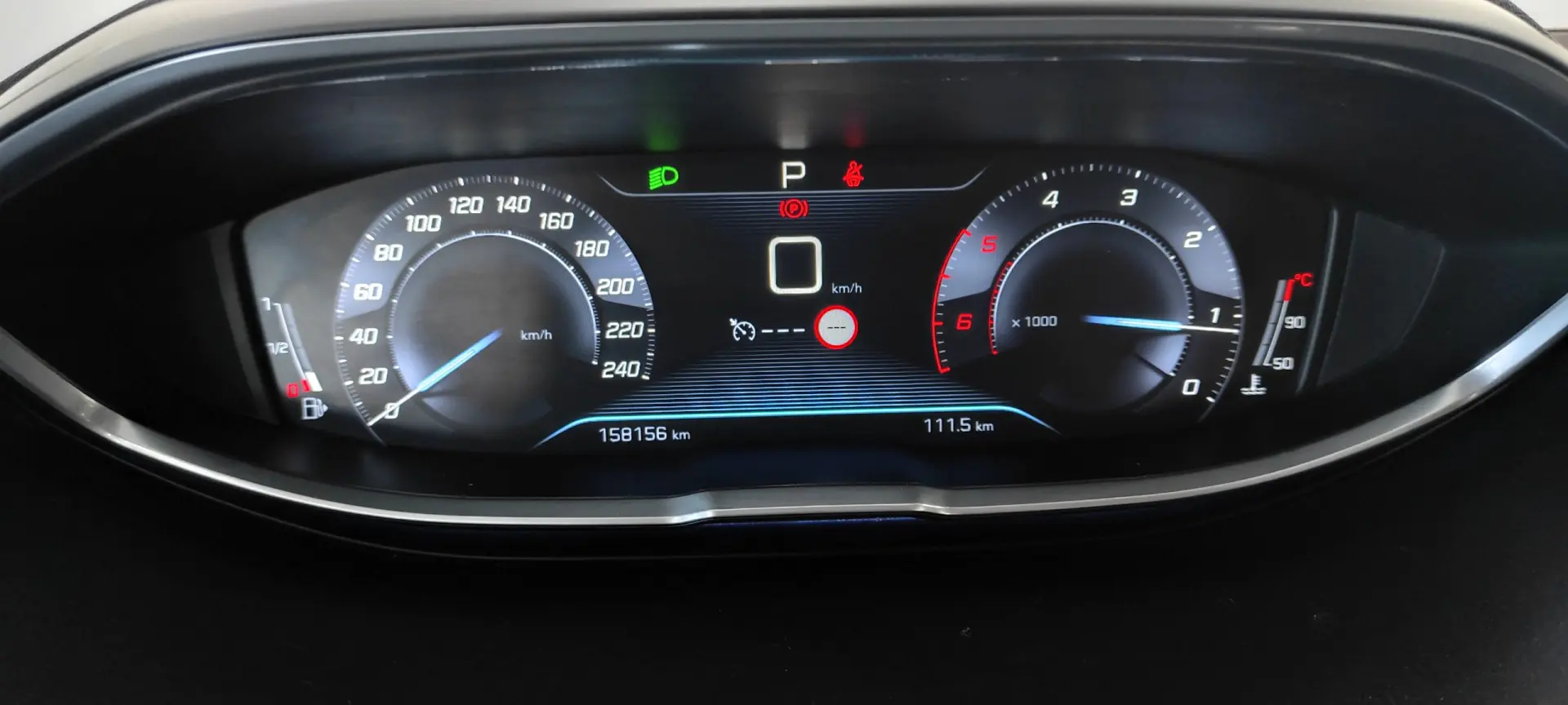 Peugeot 3008 1.6 BlueHDi GT Line EAT6 29