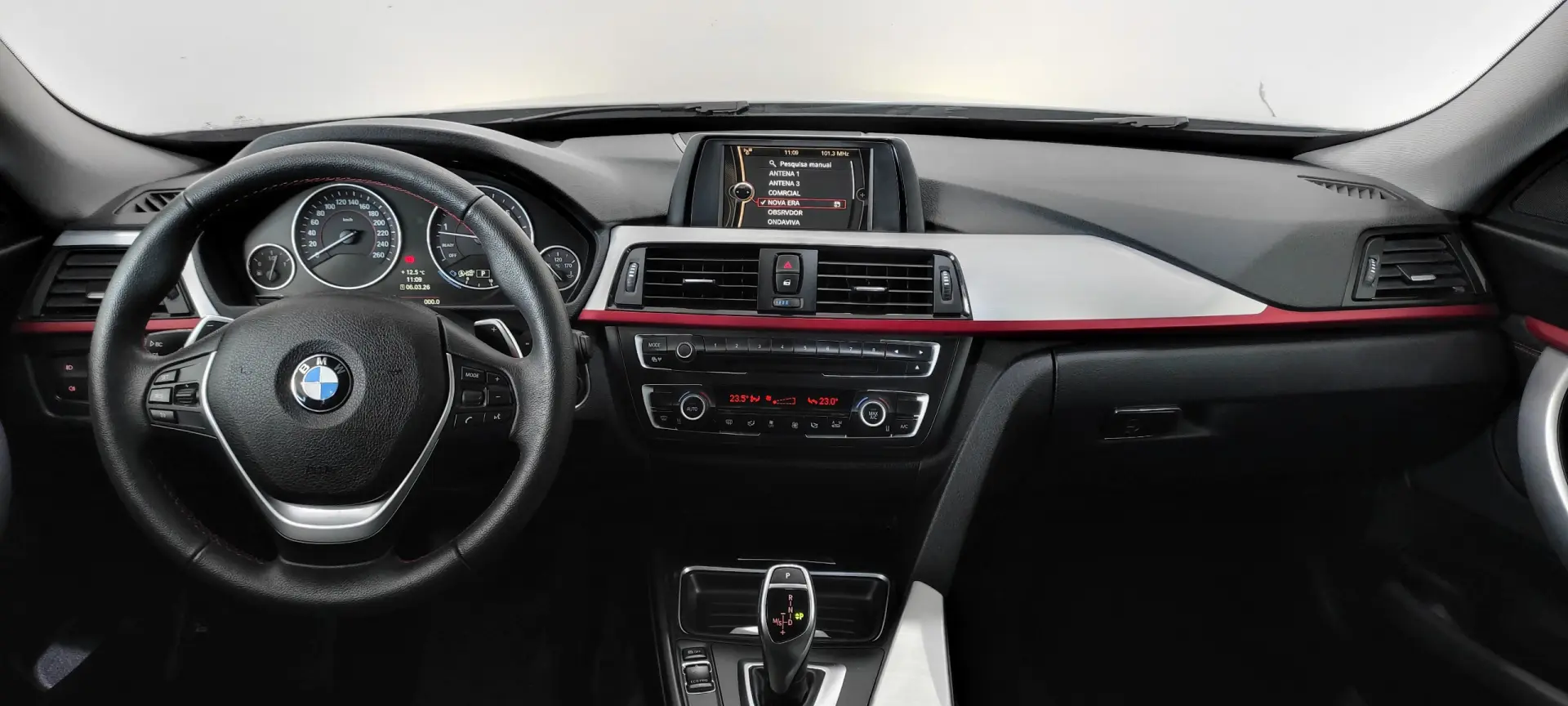 BMW 328 i xDrive Line Sport Auto 25