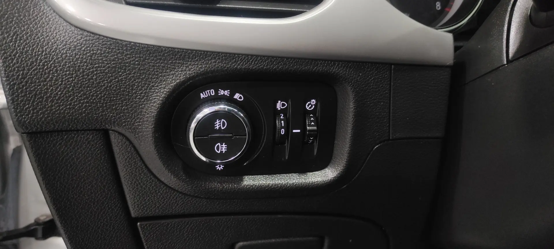 Opel Astra 1.2 Turbo 33