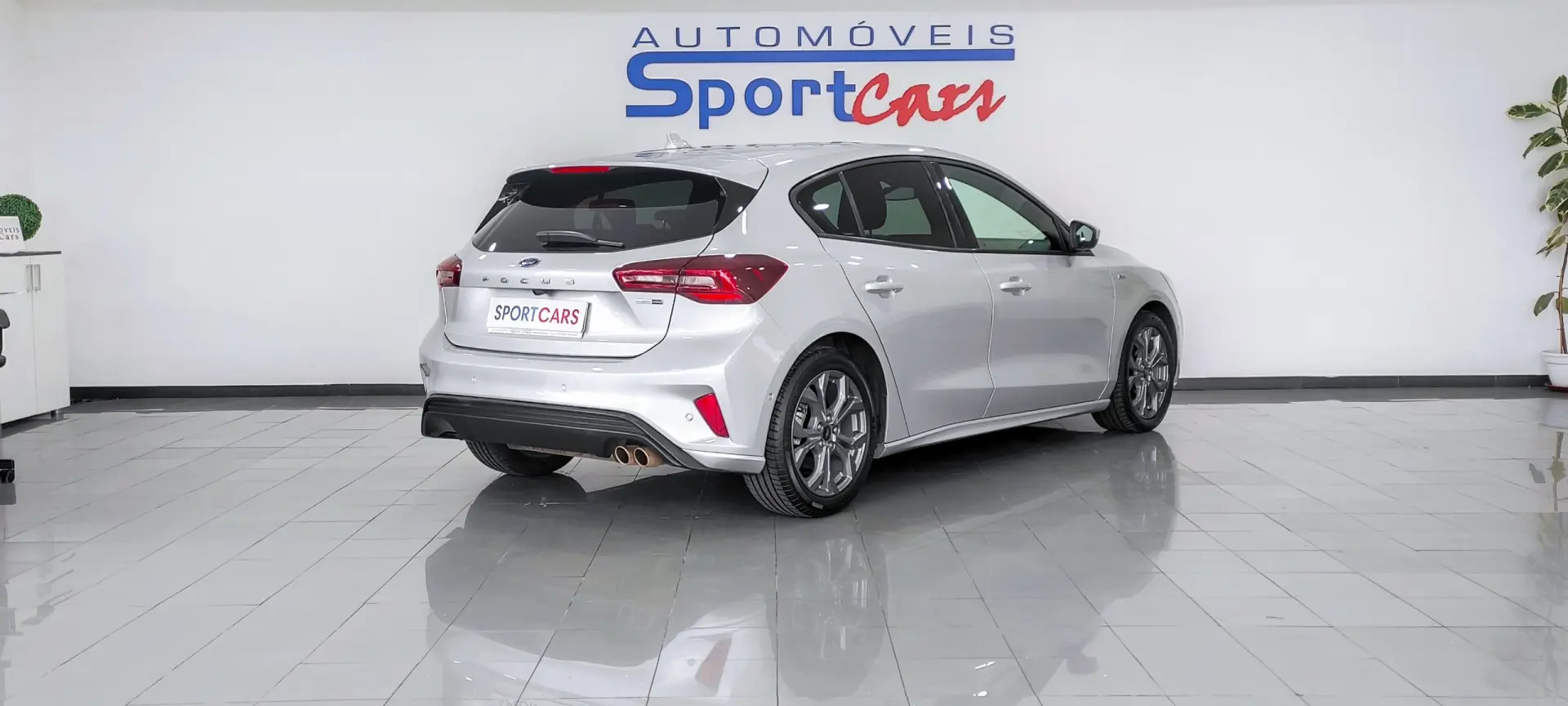 Ford Focus 1.0 EcoBoost MHEV ST-Line 2