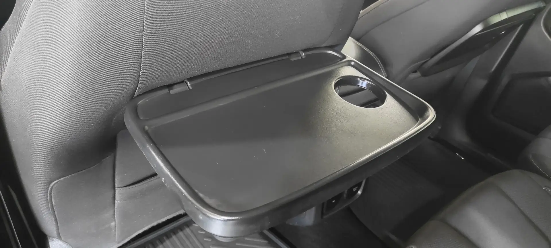 Ford S-Max 2.0 TDCi Titanium Powershift 19