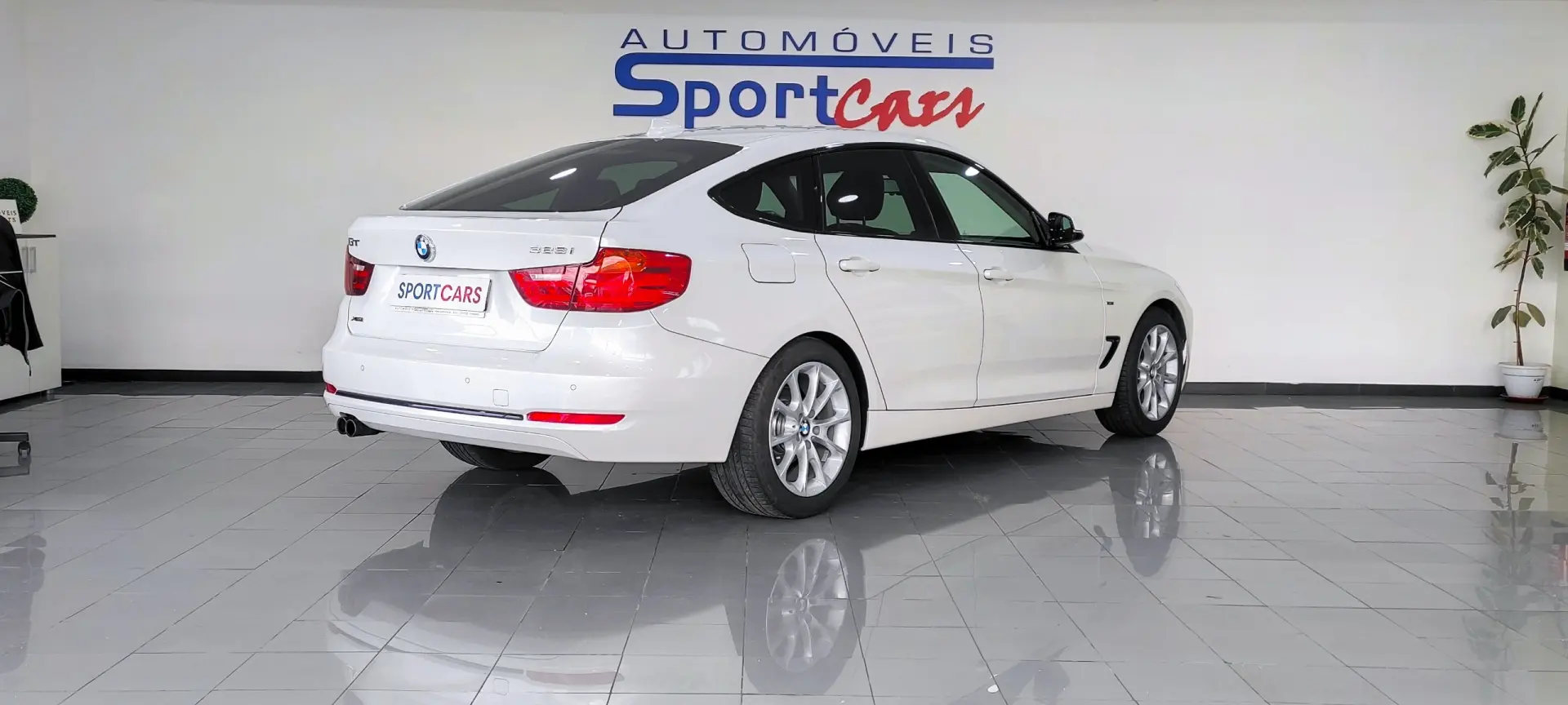 BMW 328 i xDrive Line Sport Auto 12