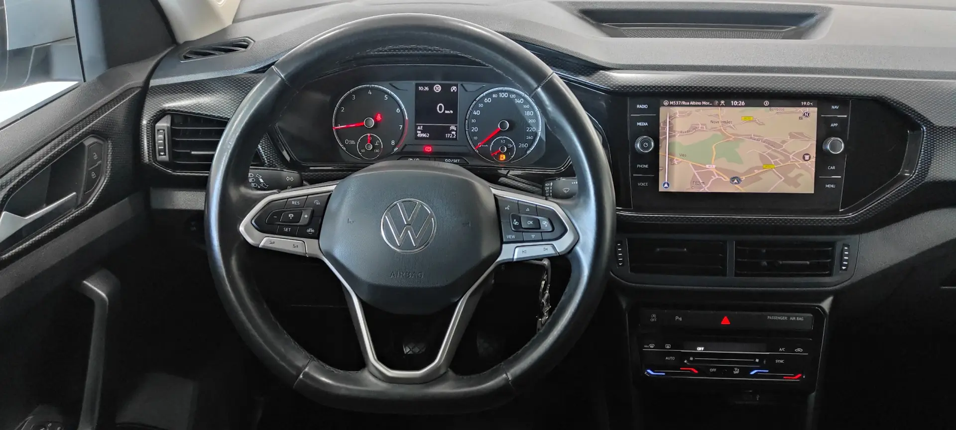 Volkswagen T-Cross 1.0 TSI Urban 26