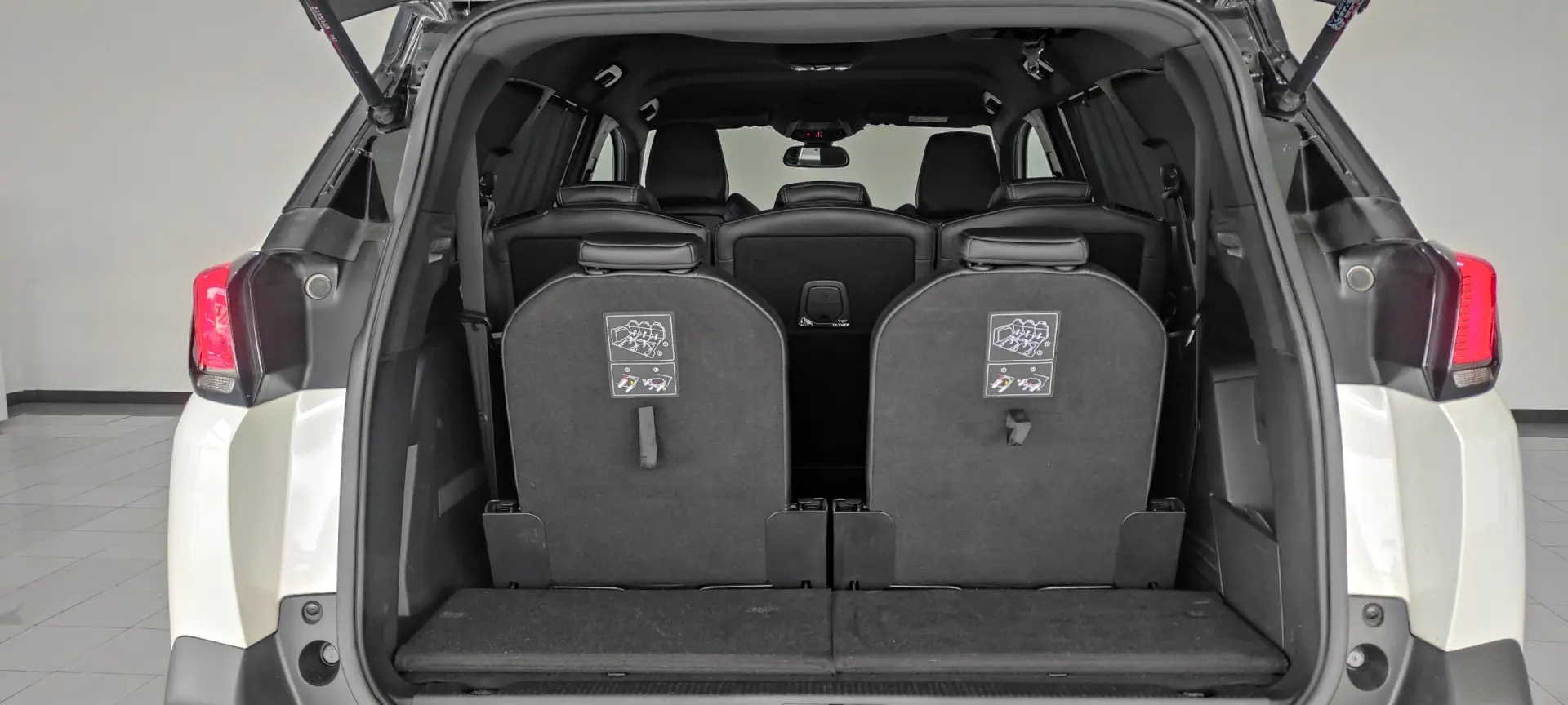 Peugeot 5008 2.0 BlueHDi GT EAT8 36