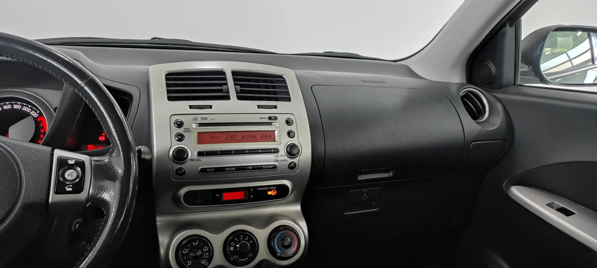 Toyota Urban Cruiser Outro 26