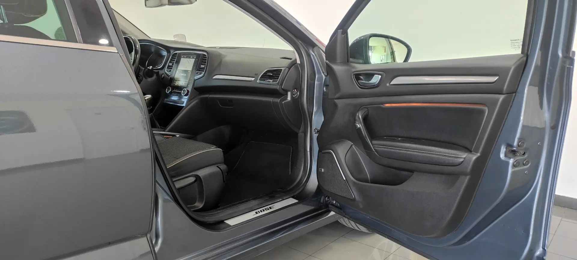 Renault Mégane Sport Tourer 1.5 Blue dCi Bose Edition 22