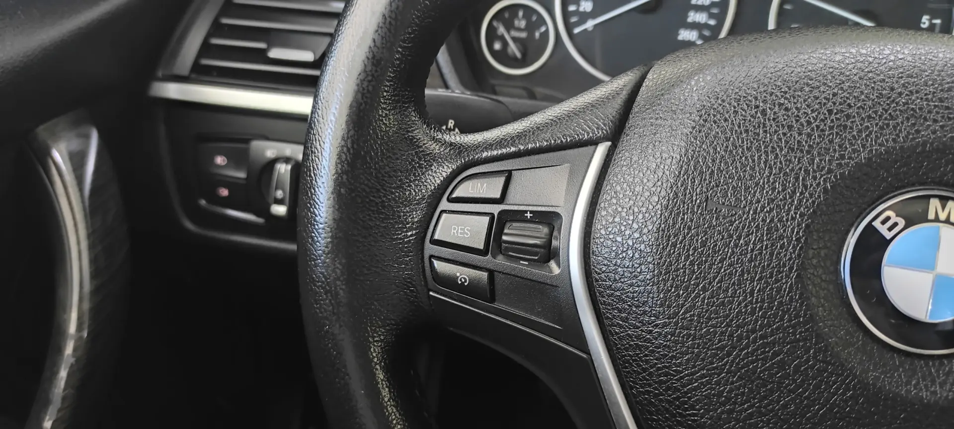 BMW 318 d Auto Line Luxury 43