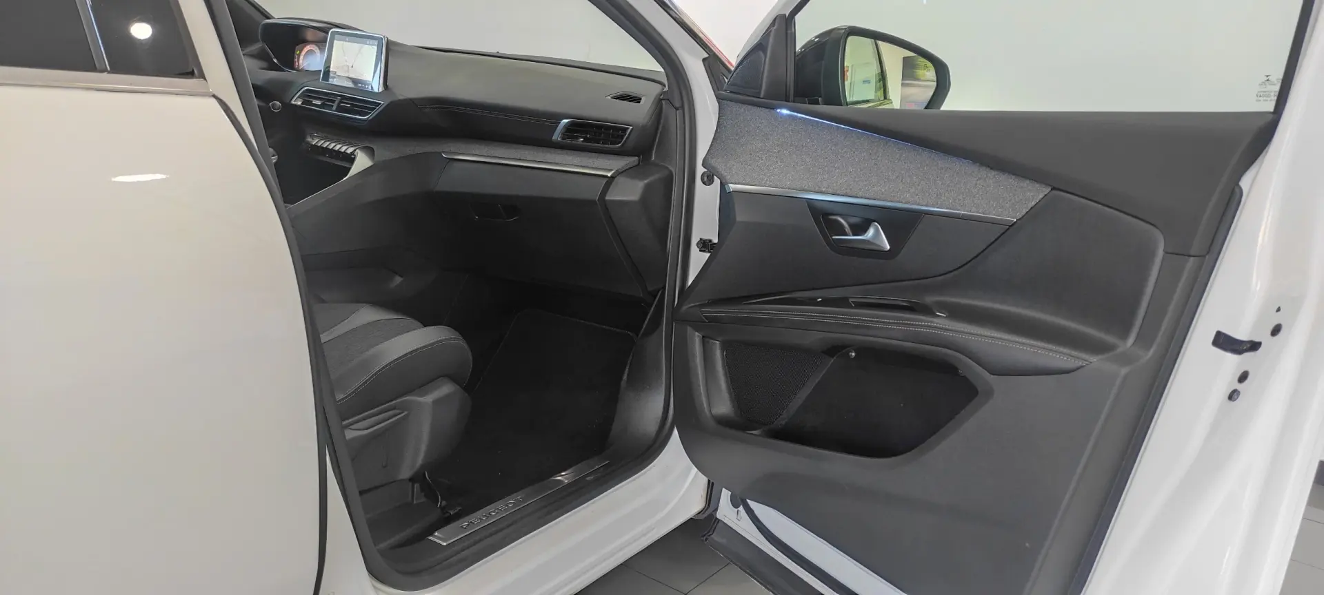 Peugeot 5008 1.5 BlueHDi GT Line 25