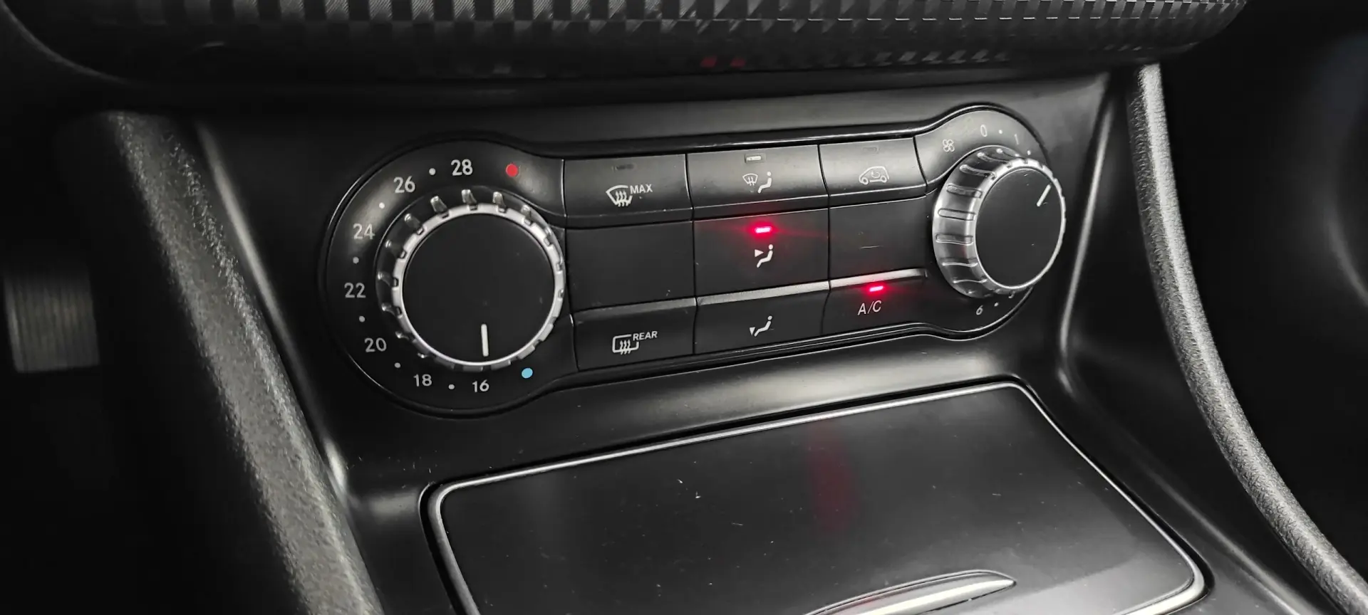 Mercedes-Benz A 160 7G-DCT 32