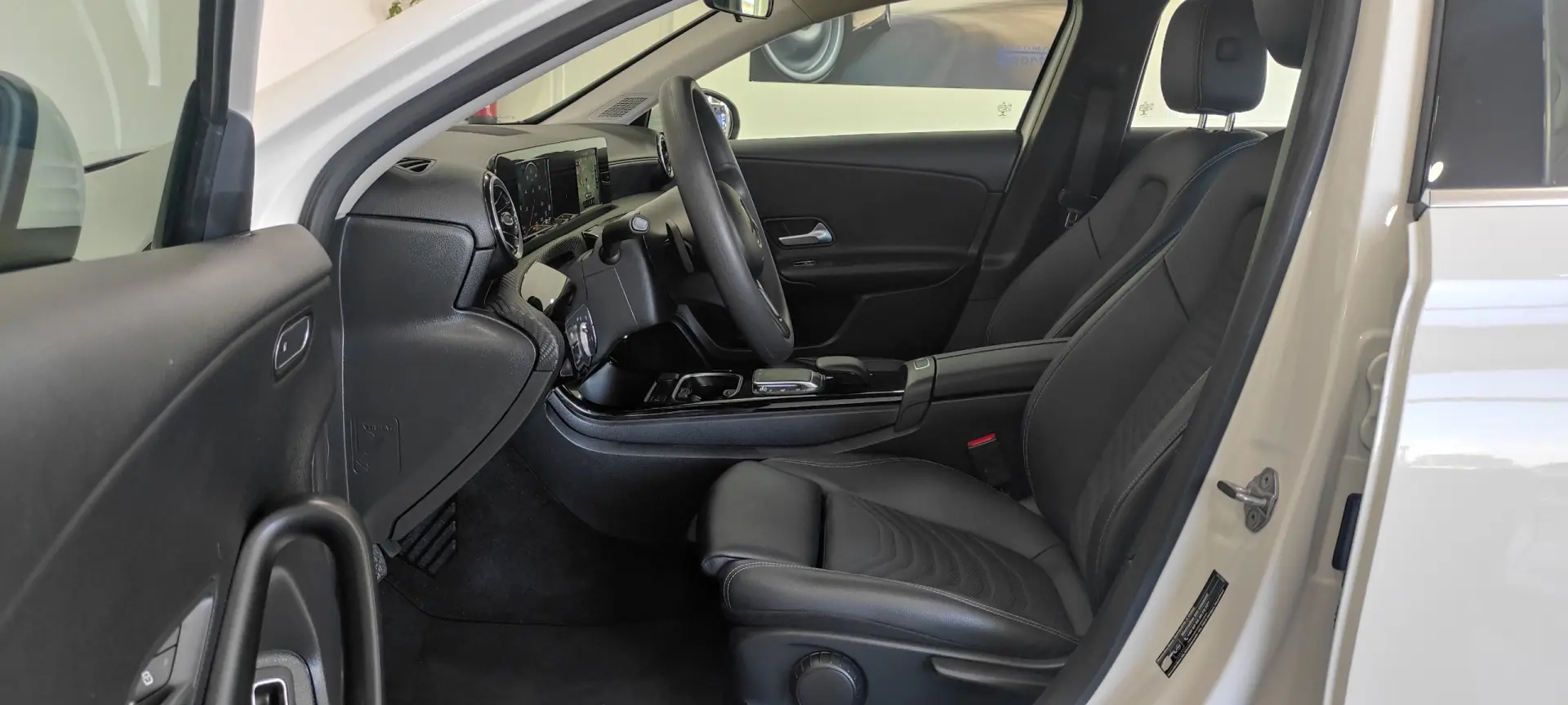 Mercedes-Benz A 250 A 250e 16