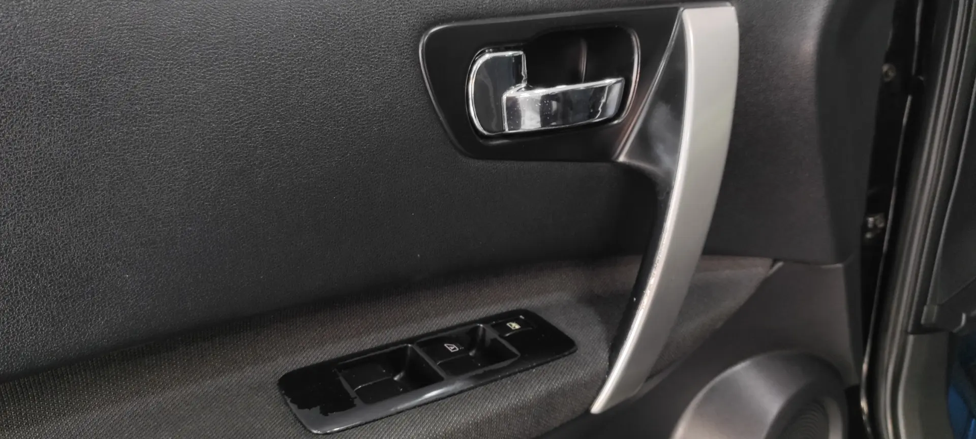 Nissan Qashqai +2 Outro 38