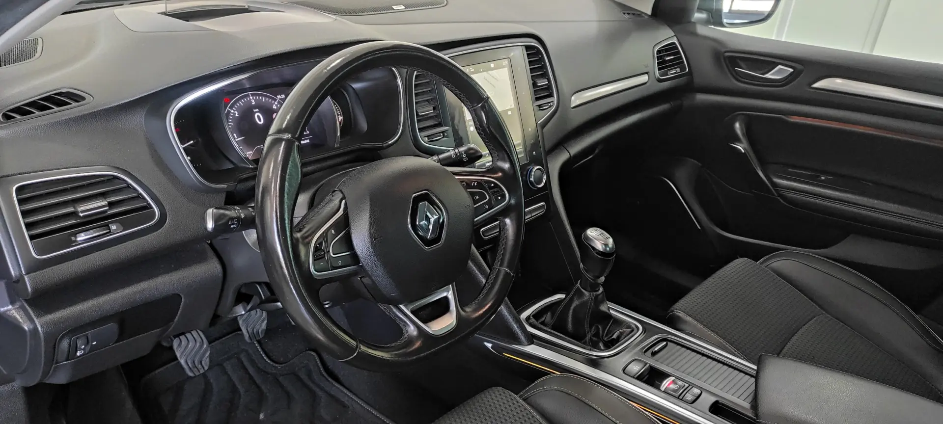 Renault Mégane Sport Tourer 1.5 Blue dCi Bose Edition 5