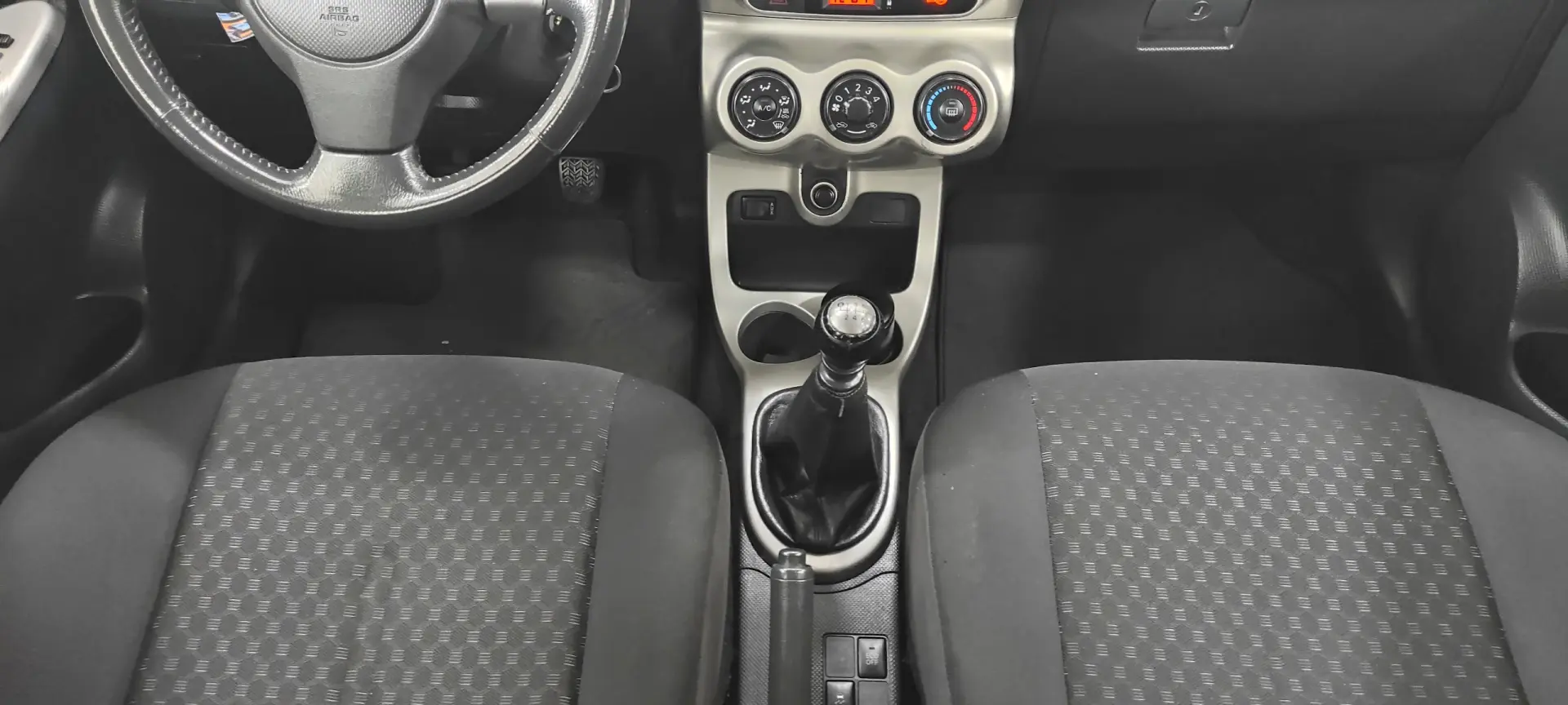 Toyota Urban Cruiser Outro 33