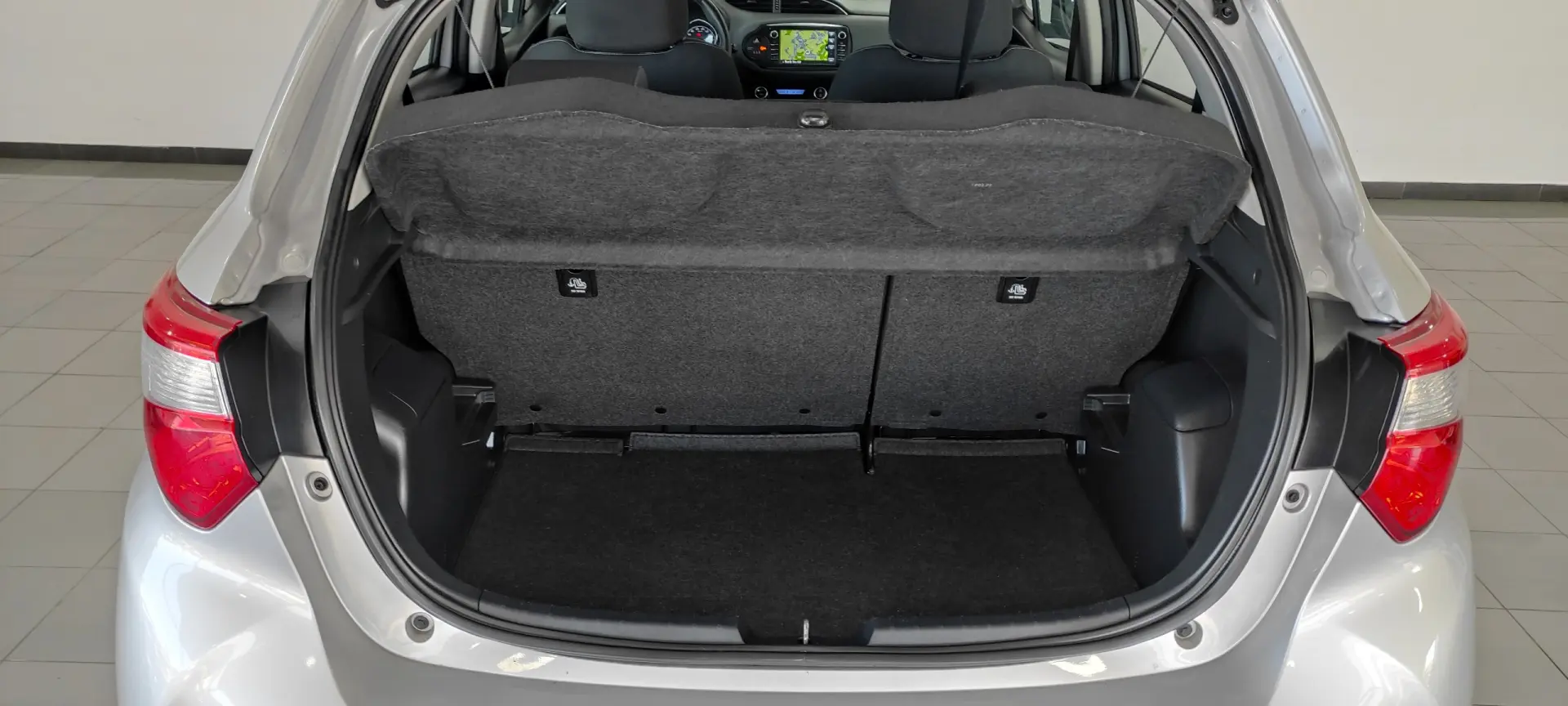 Toyota Yaris 1.0 VVT-i Comfort 19
