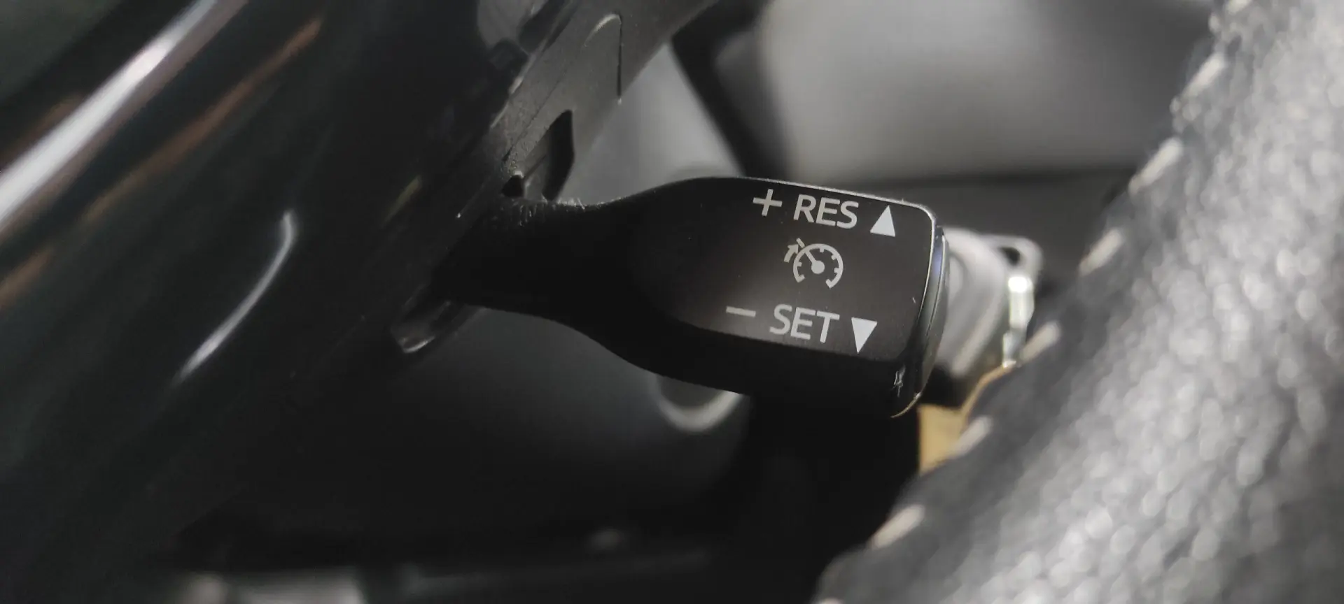 Toyota Yaris 1.0 VVT-i Comfort 37