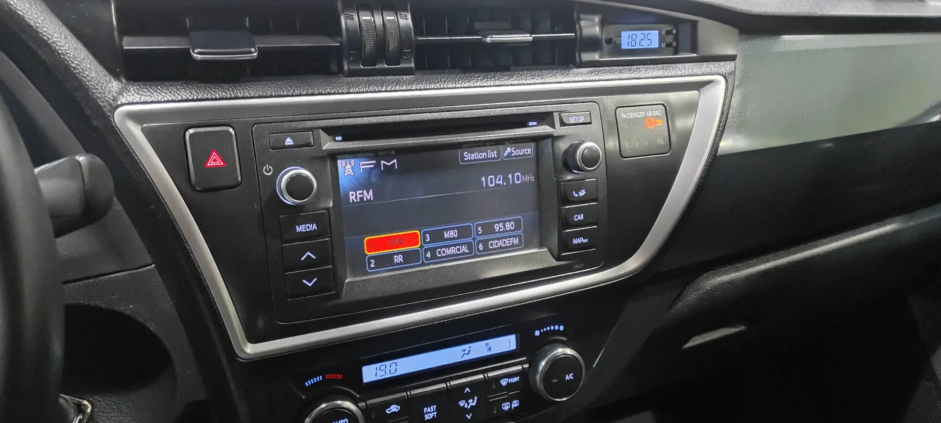 Toyota Auris 1.4 D-4D Com. +P.Techno+P.Sport 31