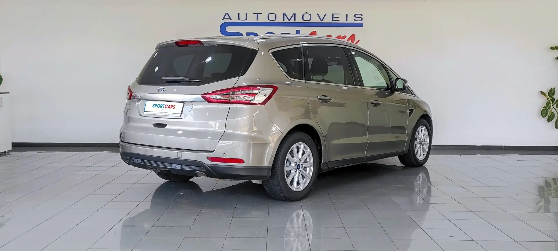 Ford S-Max 2.0 TDCi Titanium Powershift 2