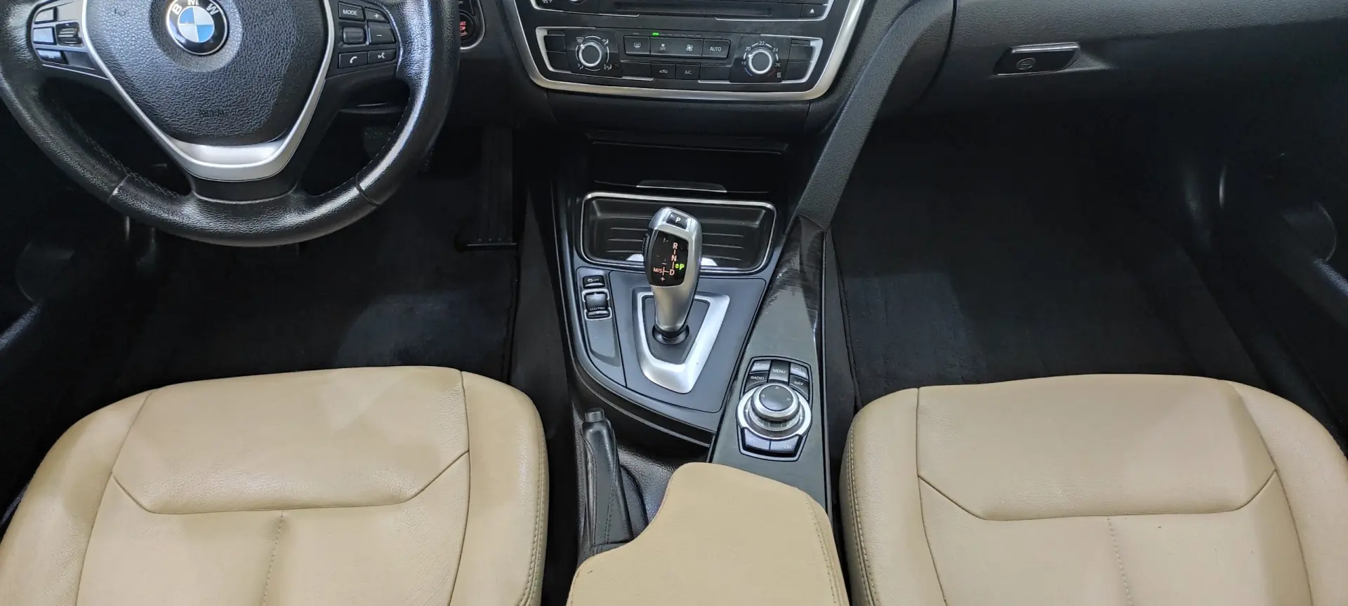 BMW 318 d Auto Line Luxury 41