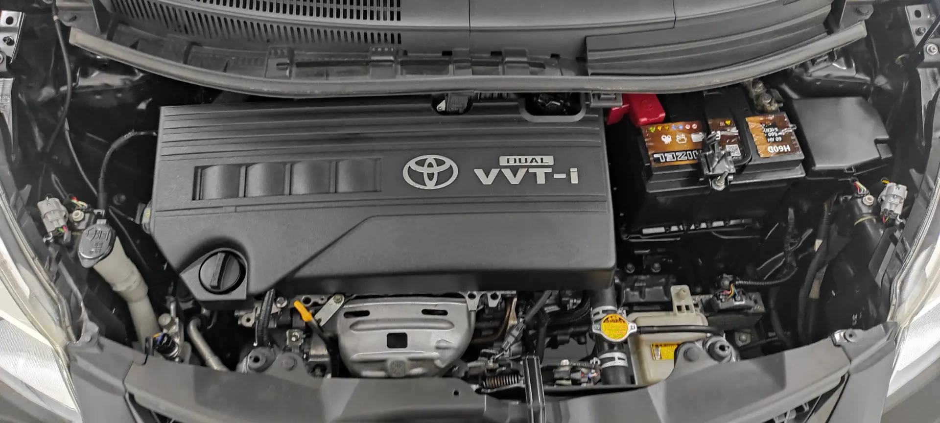 Toyota Urban Cruiser Outro 40