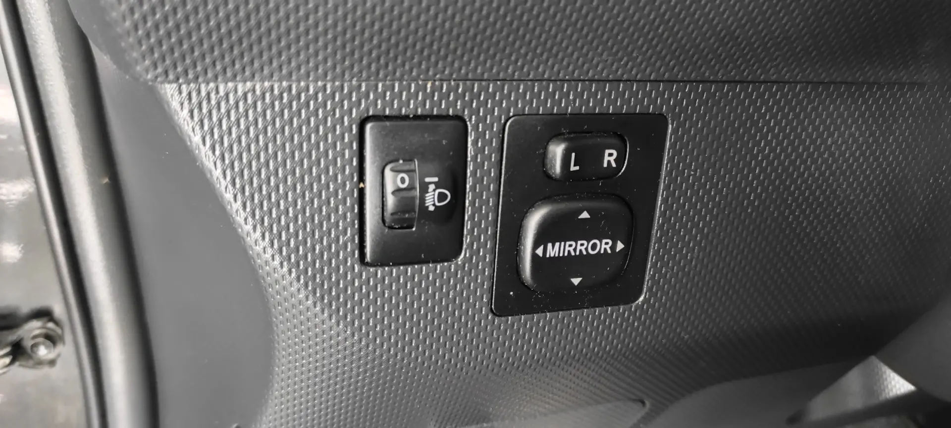 Toyota Urban Cruiser Outro 37