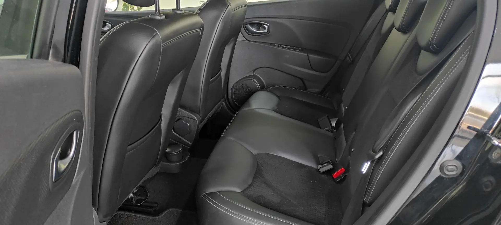 Renault Clio Sport Tourer Outro 18