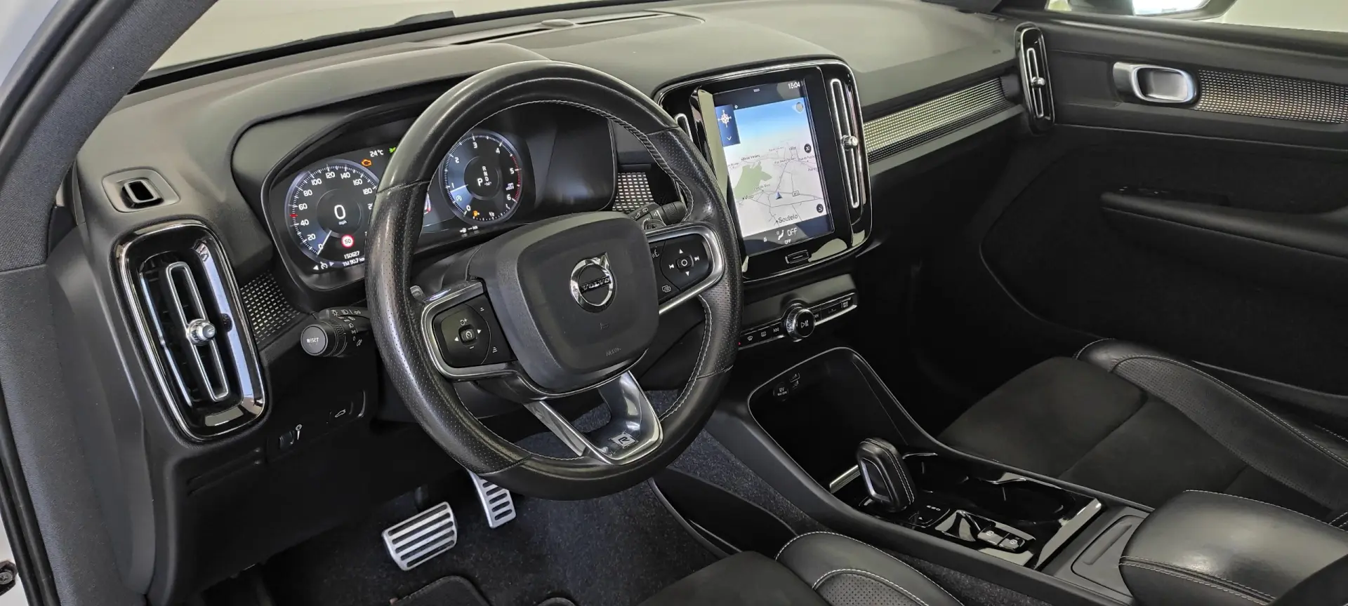 Volvo XC 40 2.0 D3 R-Design Geartronic 5