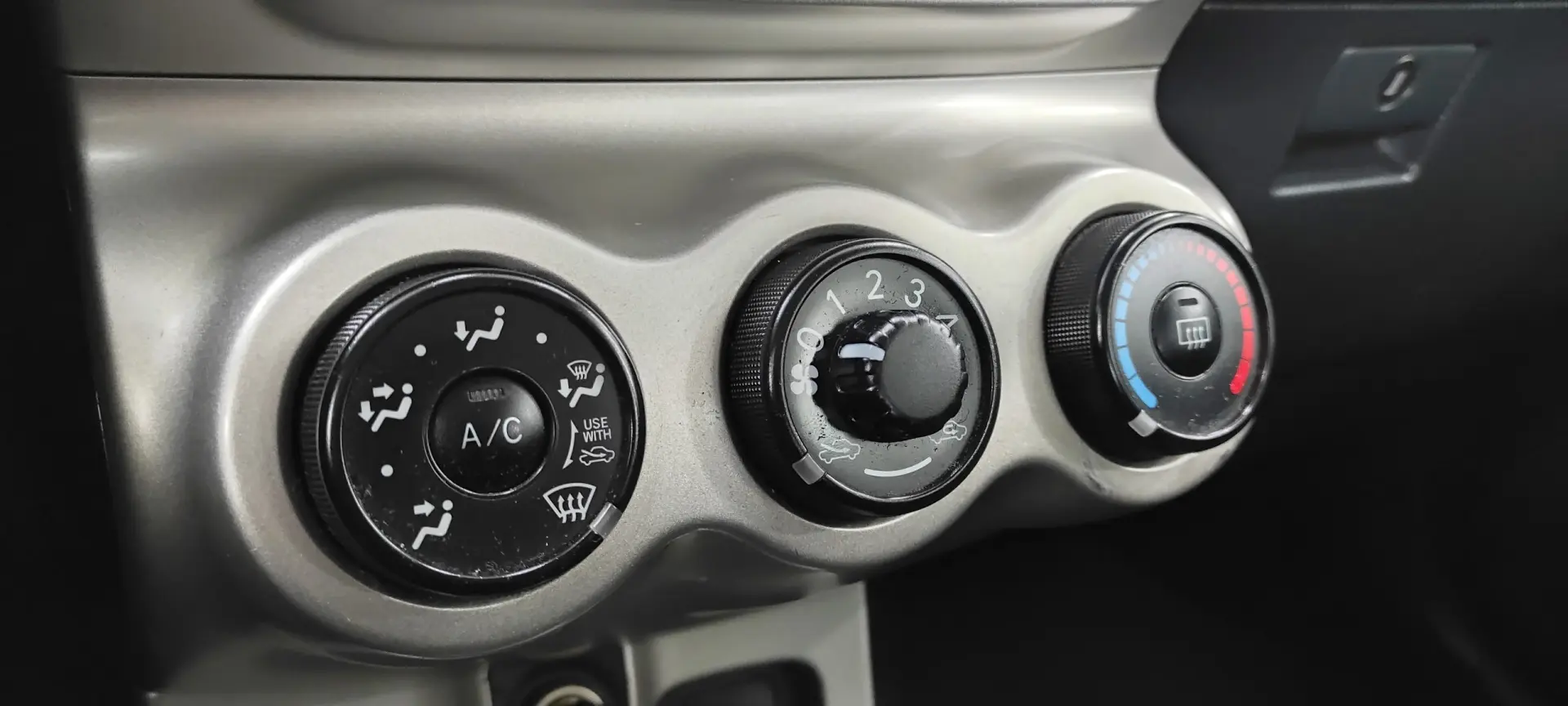 Toyota Urban Cruiser Outro 30