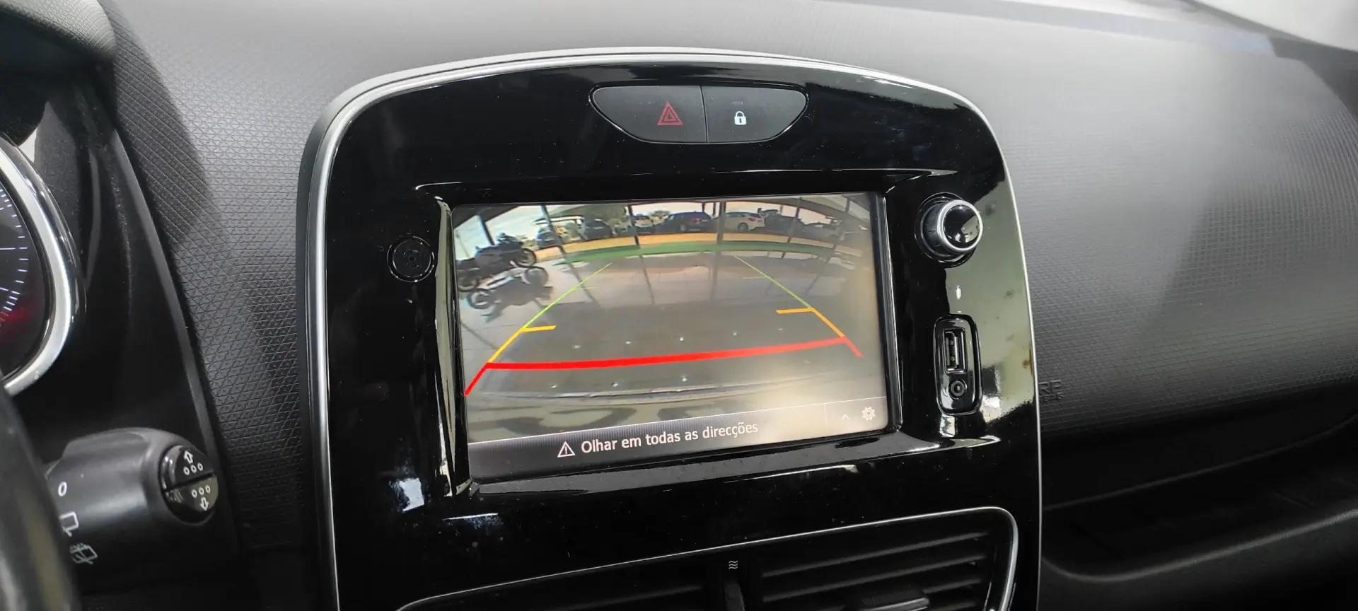 Renault Clio Sport Tourer Outro 30