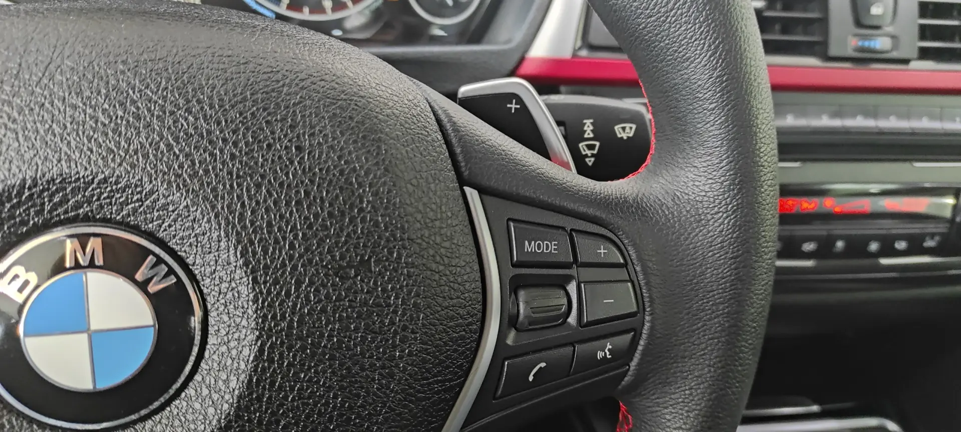 BMW 328 i xDrive Line Sport Auto 40